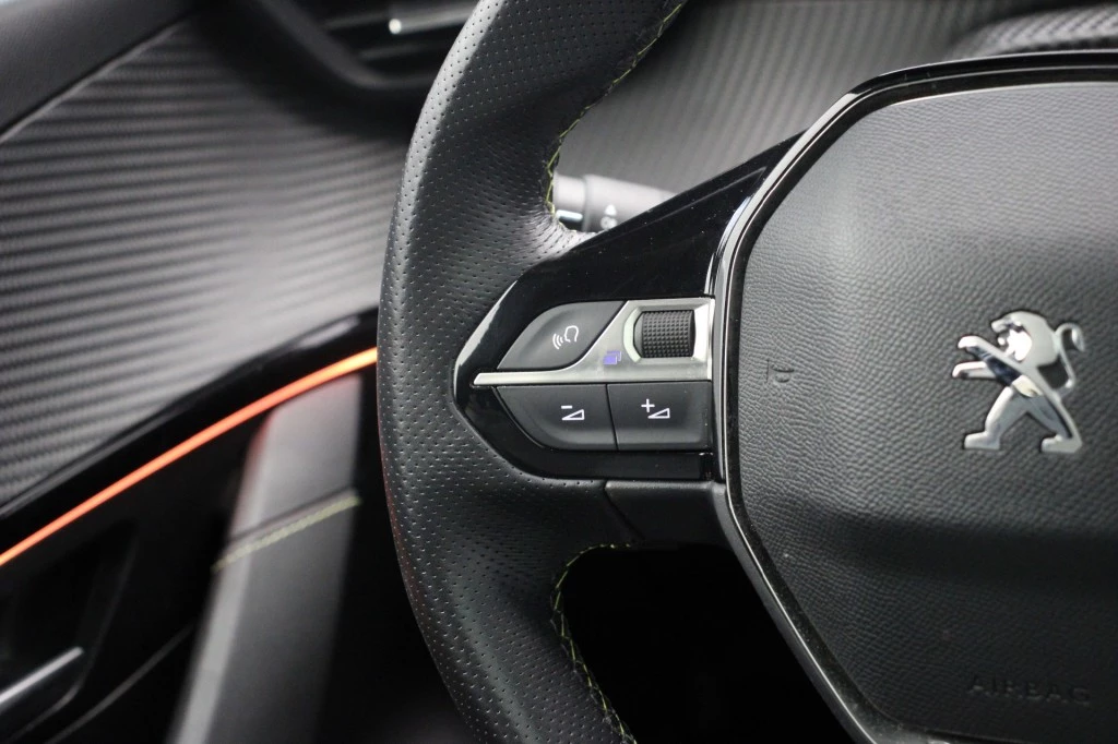 Hoofdafbeelding Peugeot e-208