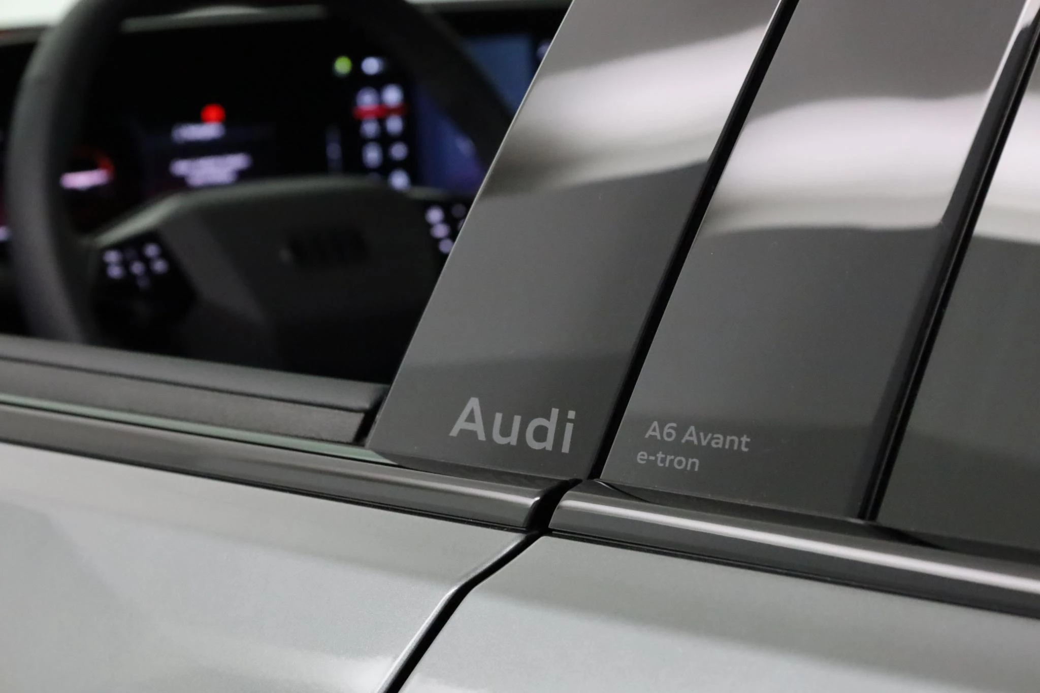 Hoofdafbeelding Audi A6 Avant e-tron