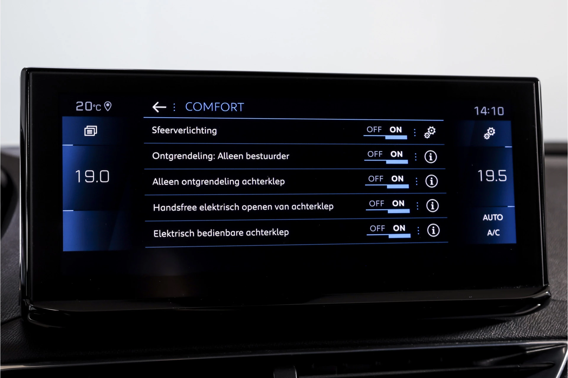 Hoofdafbeelding Peugeot 5008