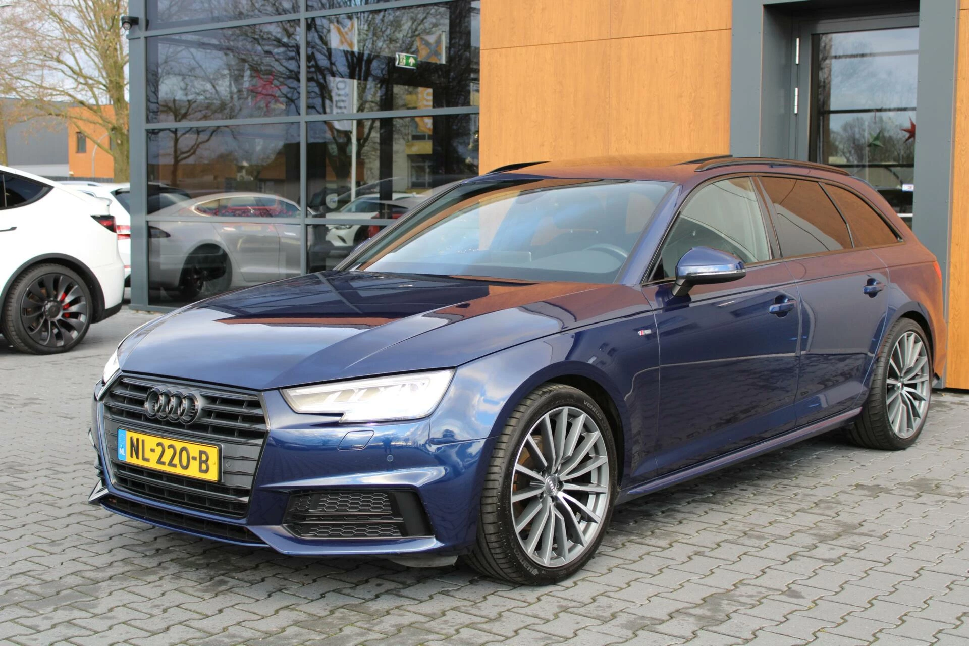 Hoofdafbeelding Audi A4