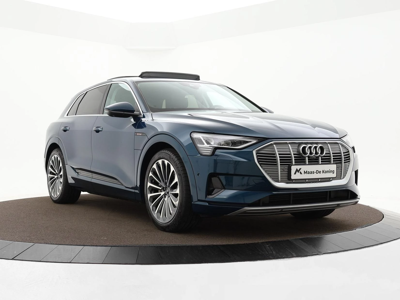 Hoofdafbeelding Audi e-tron