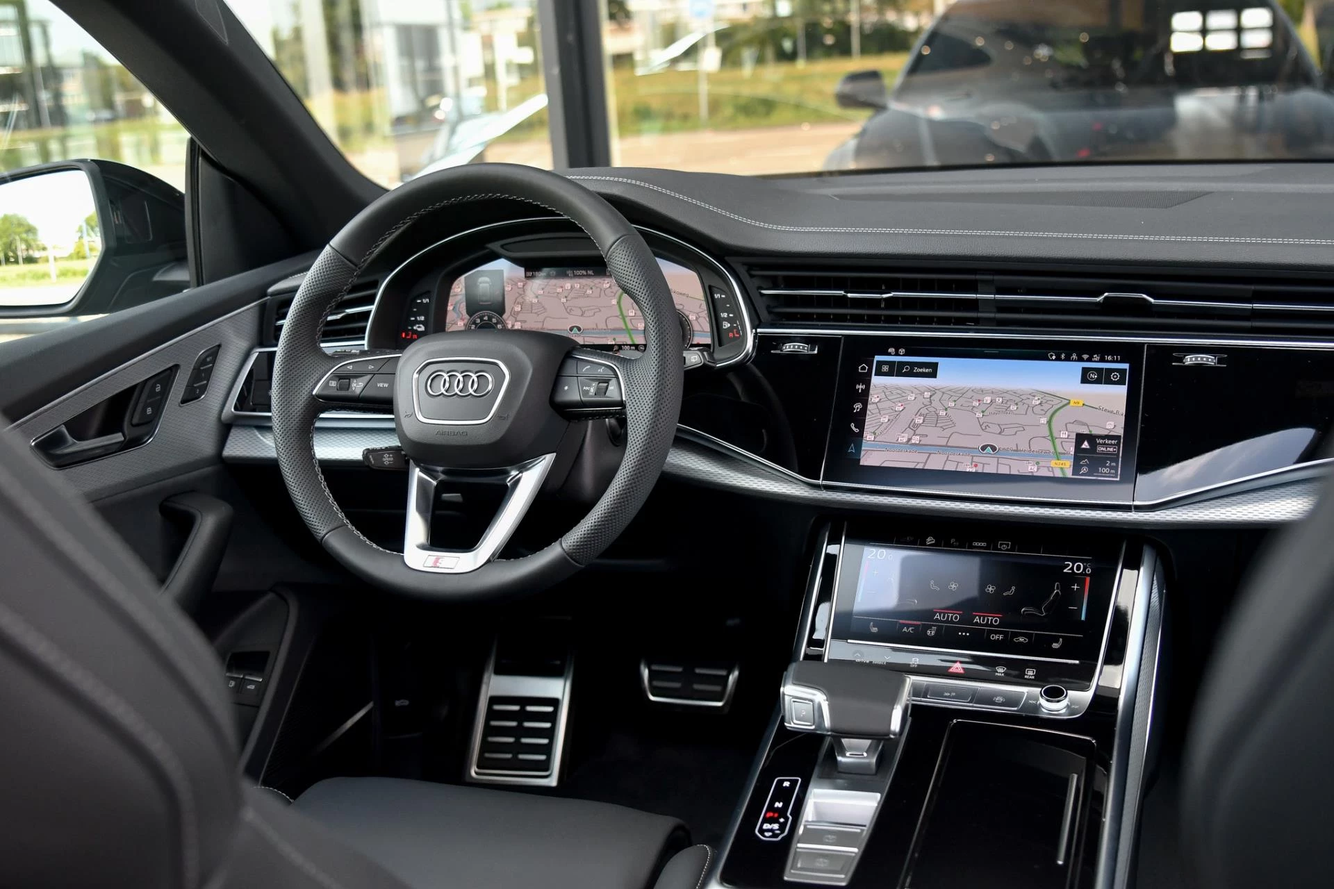Hoofdafbeelding Audi Q8