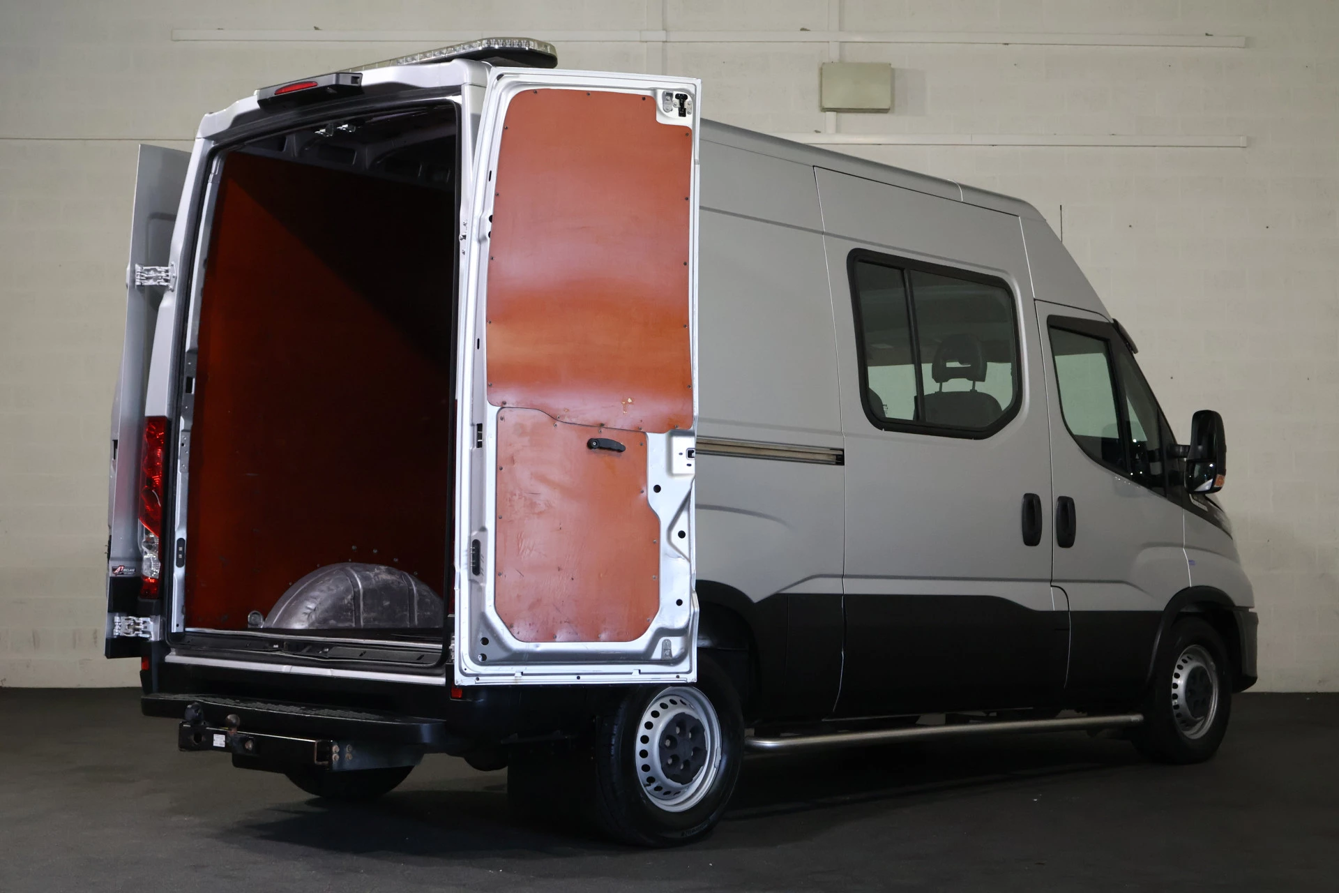 Hoofdafbeelding Iveco 35S21