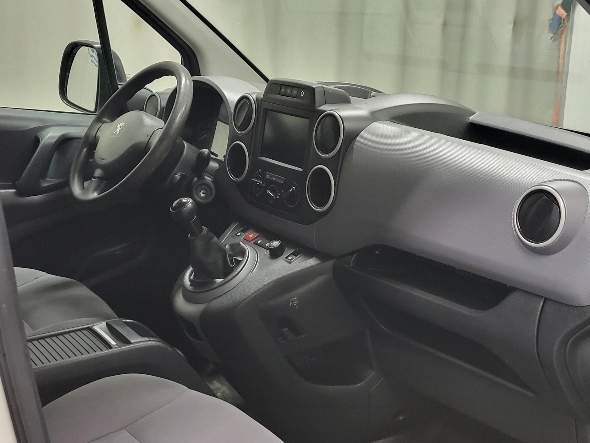 Hoofdafbeelding Peugeot Partner
