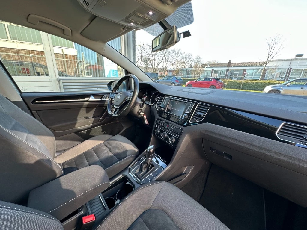 Hoofdafbeelding Volkswagen Golf Sportsvan