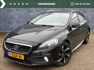 Volvo V40 Cross Country 1.6 T4 Summum | Stoelverwarming | Standkachel | High performance audio | parkeersensoren V + A | Leder | Alarm | Keyless entry/start | Volvo on Call |