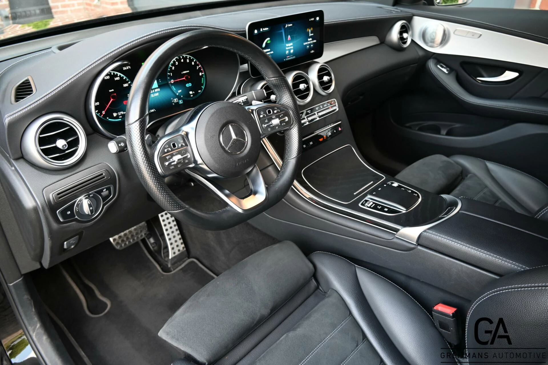 Hoofdafbeelding Mercedes-Benz GLC