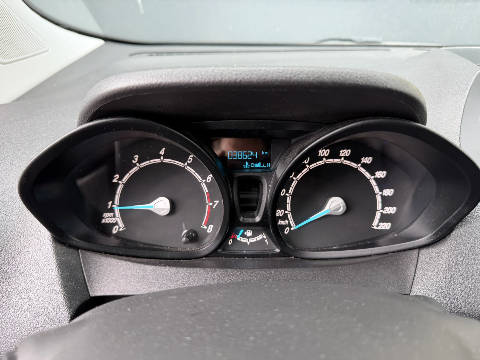 Hoofdafbeelding Ford Transit Courier
