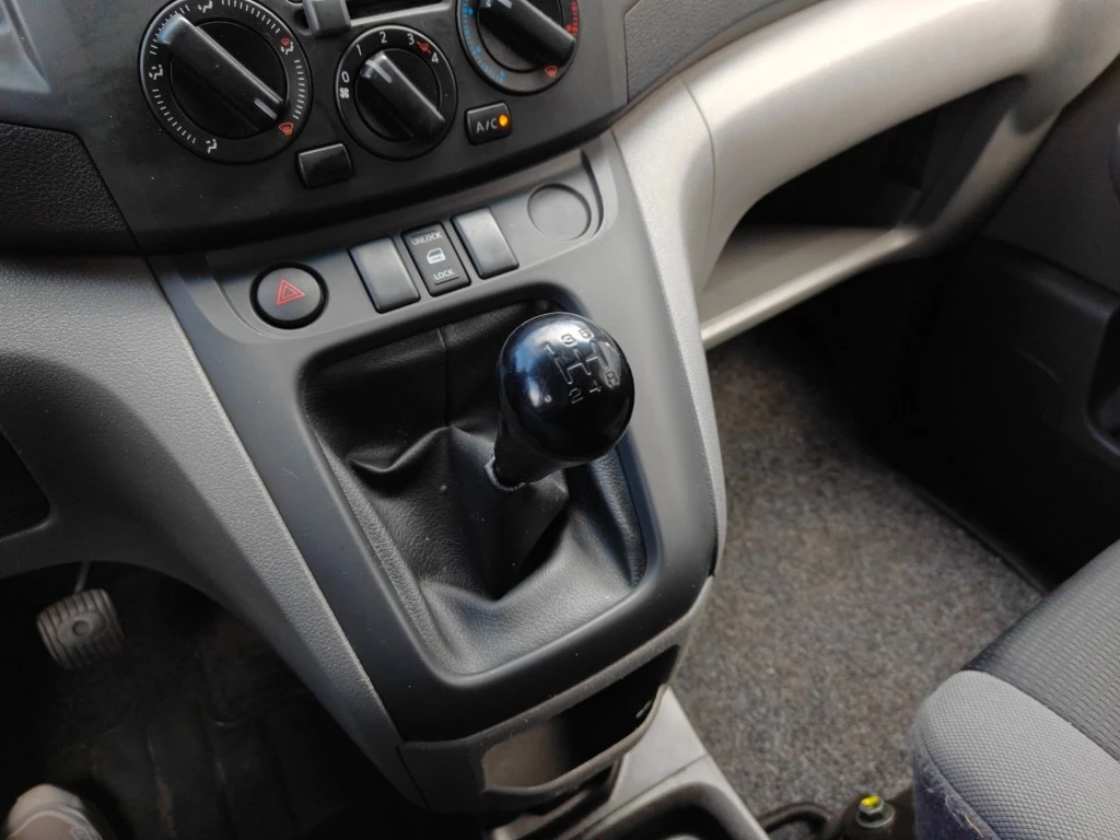 Hoofdafbeelding Nissan NV200