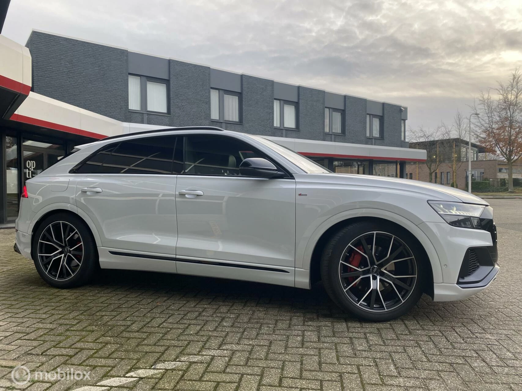 Hoofdafbeelding Audi Q8