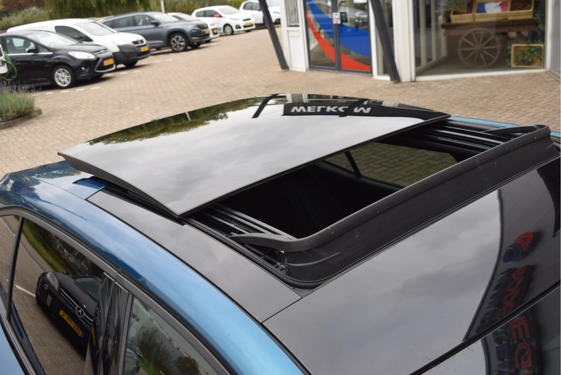 Hoofdafbeelding Peugeot 408