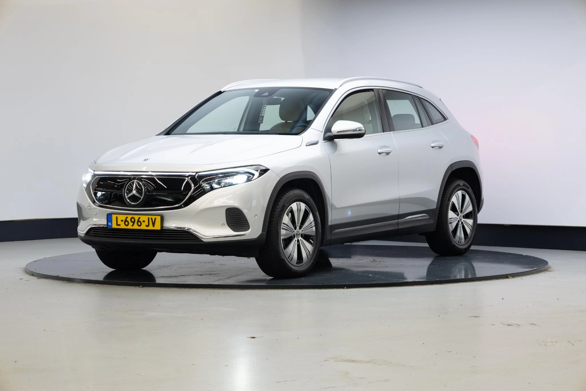 Hoofdafbeelding Mercedes-Benz EQA