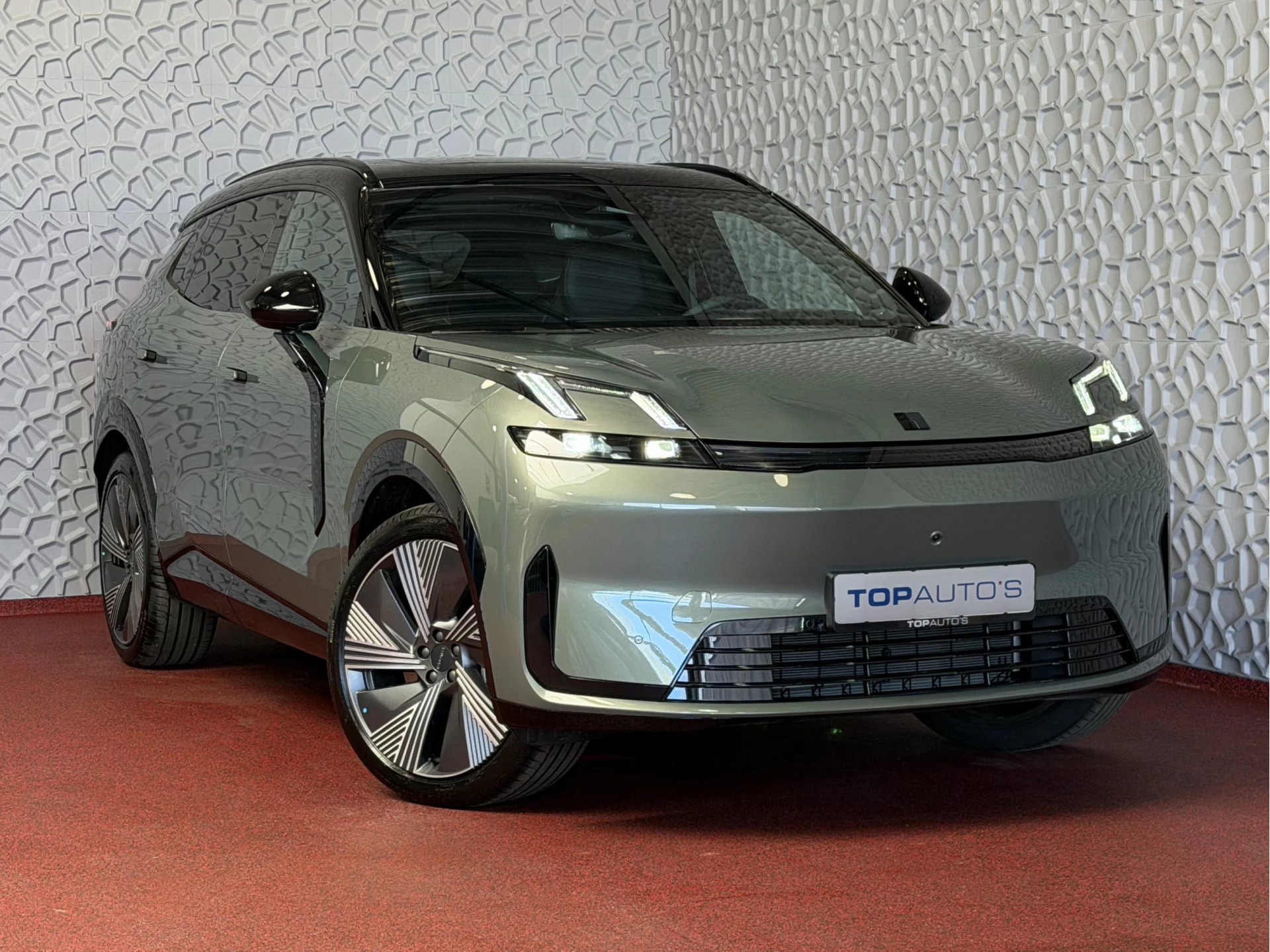 Hoofdafbeelding Lynk & Co 08