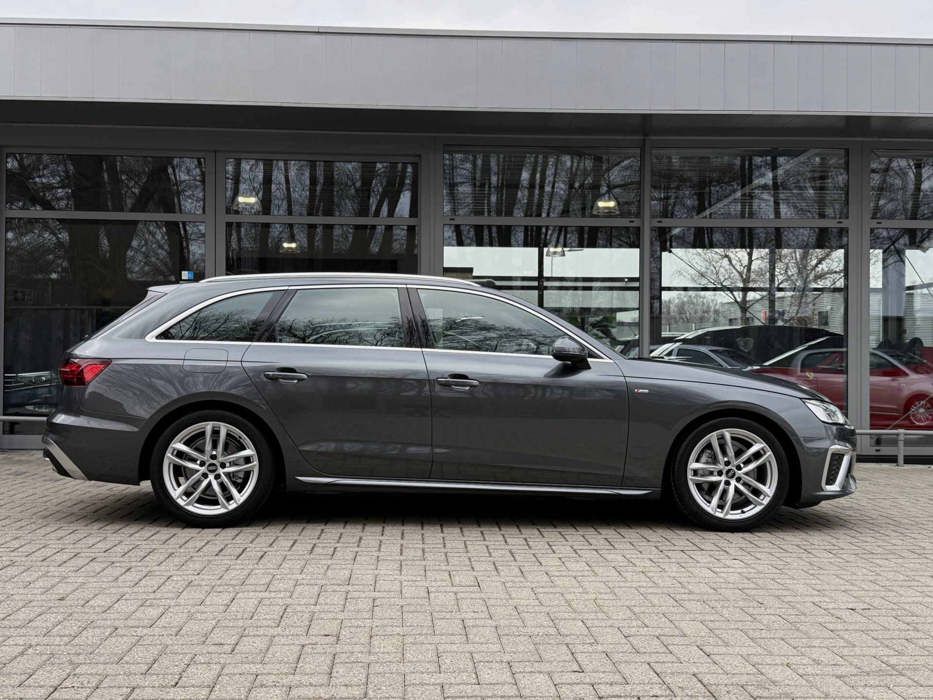 Hoofdafbeelding Audi A4