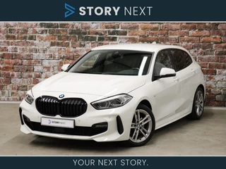BMW 1 Serie 118i High Executive M Sport Pakket Automaat / Live Cockpit Professional / Trekhaak / Achteruitrijcamera / Shadow Line / Stoelverwarming / LED / Extra Getint Glas / DAB / Lichtpakket / Cruise Control / Parkeersensoren voor+achter
