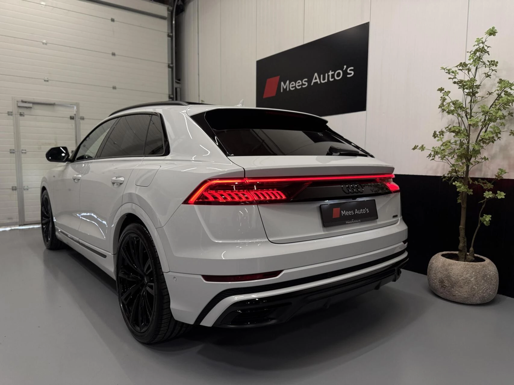 Hoofdafbeelding Audi Q8