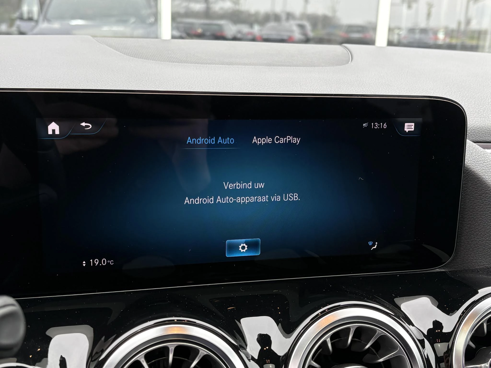 Hoofdafbeelding Mercedes-Benz EQA