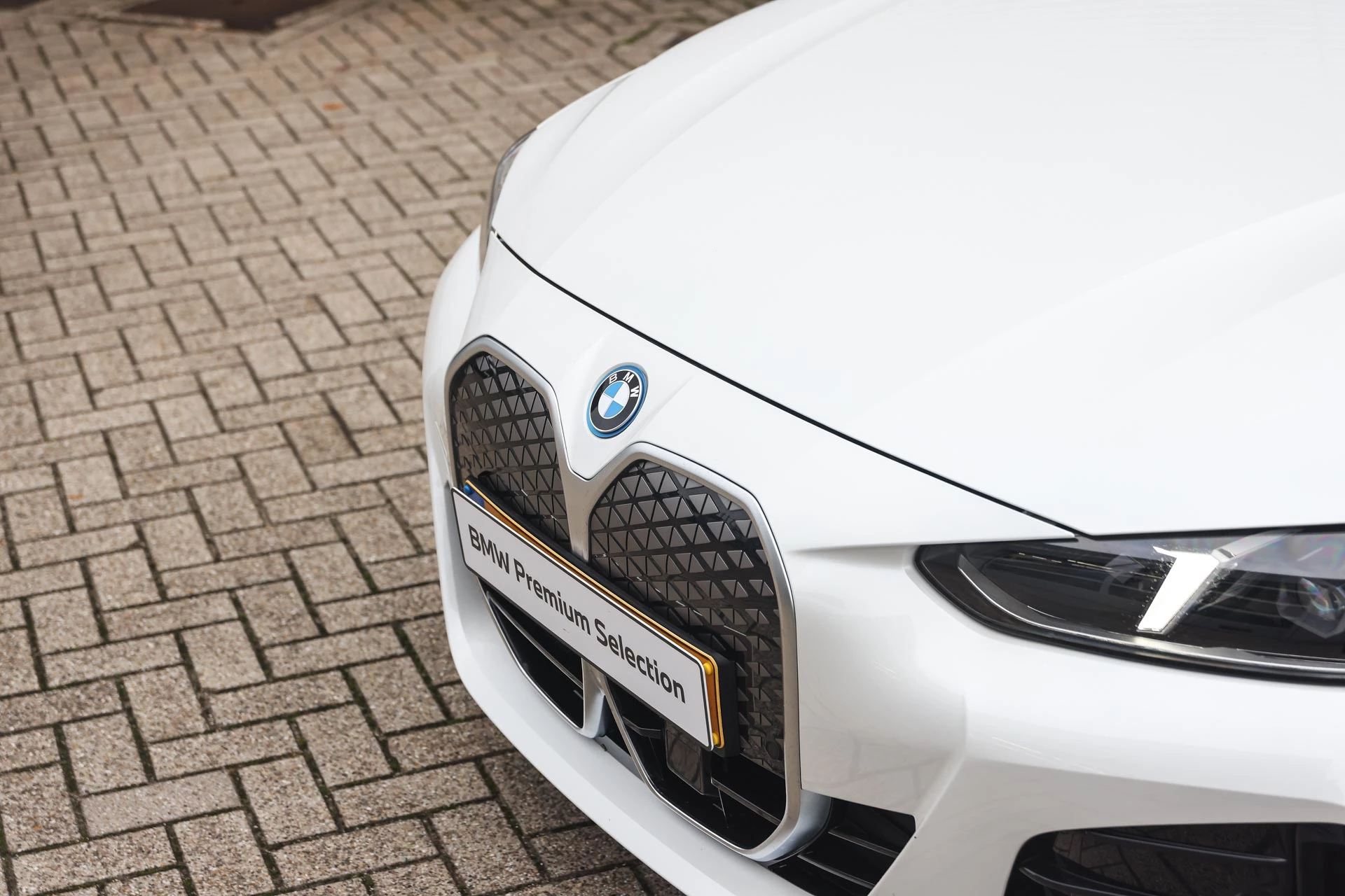 Hoofdafbeelding BMW i4