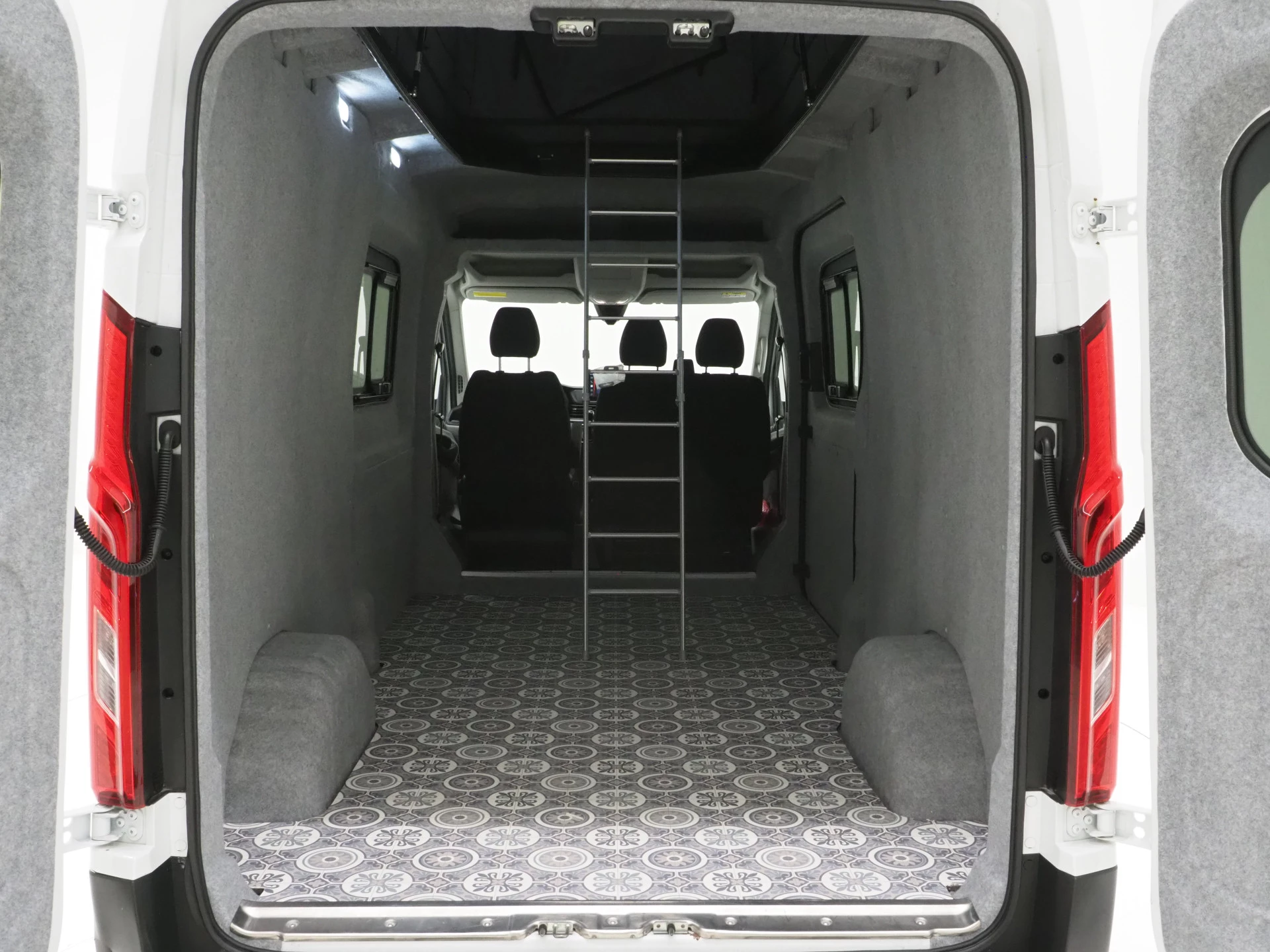 Hoofdafbeelding Maxus Deliver9