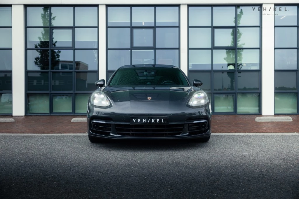 Hoofdafbeelding Porsche Panamera