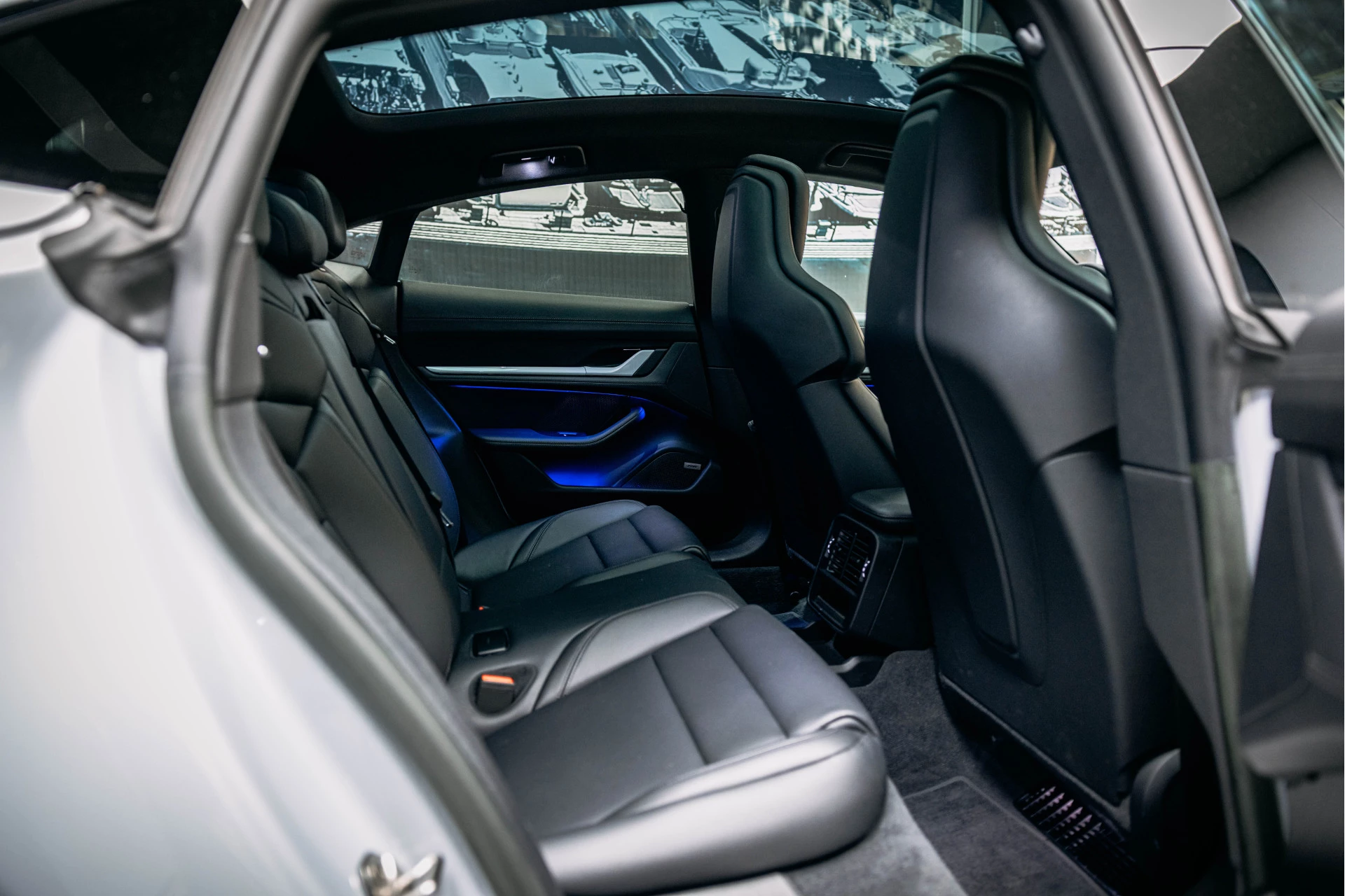 Hoofdafbeelding Porsche Taycan