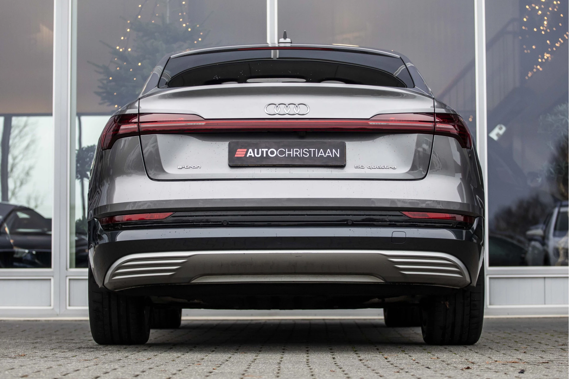 Hoofdafbeelding Audi e-tron