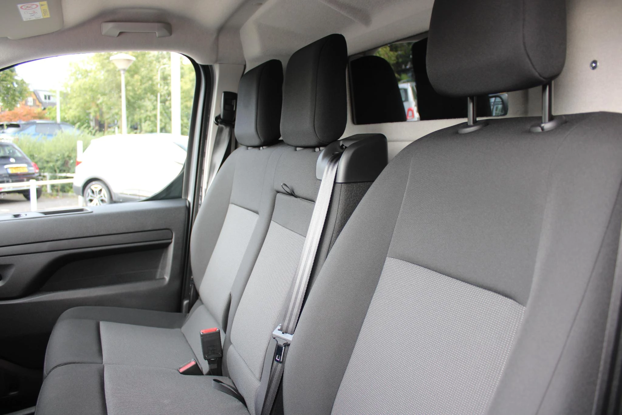 Hoofdafbeelding Peugeot e-Expert