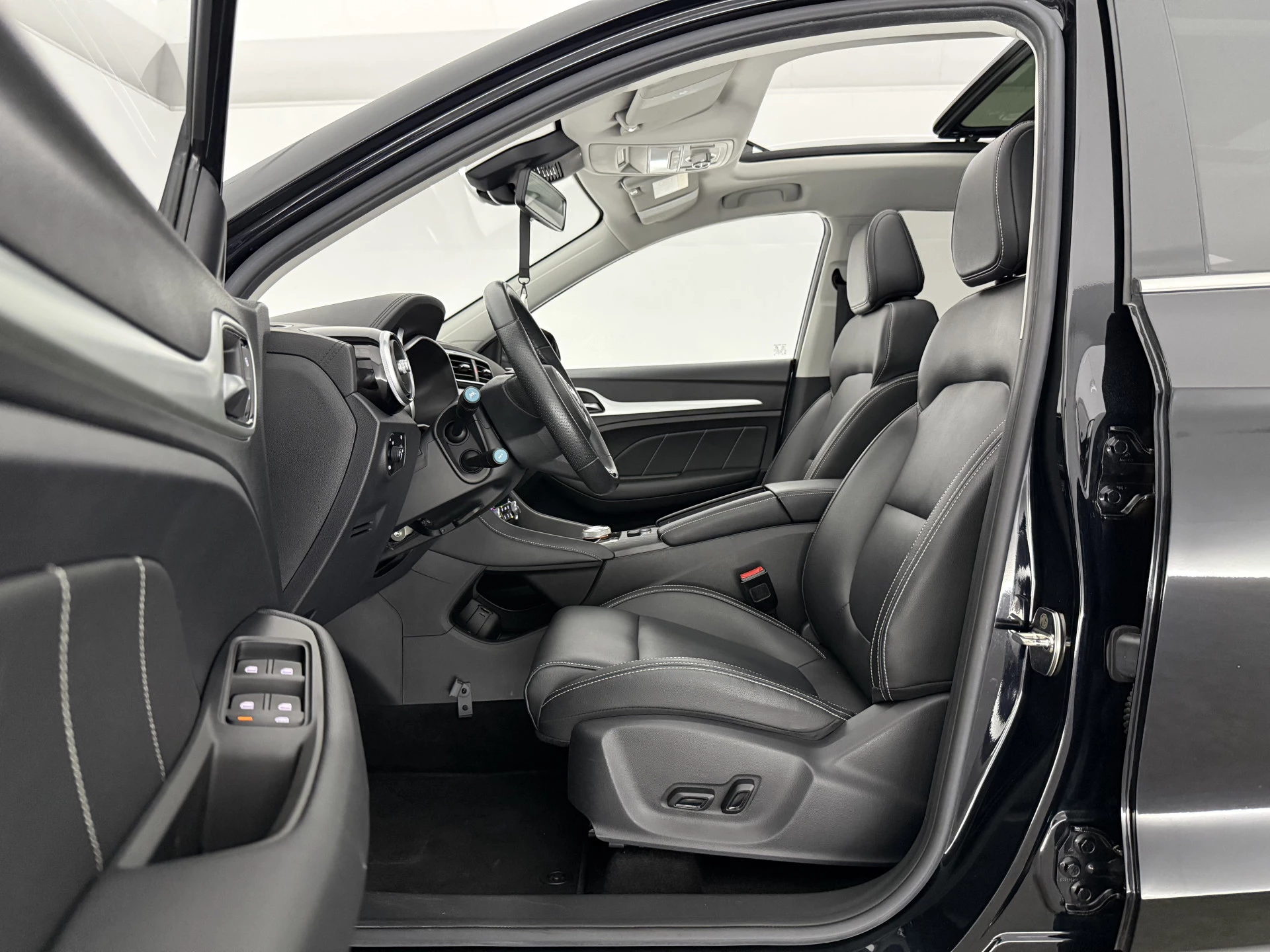 Hoofdafbeelding MG ZS EV