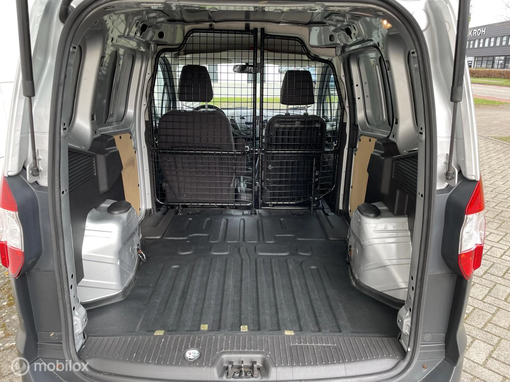 Hoofdafbeelding Ford Transit Courier