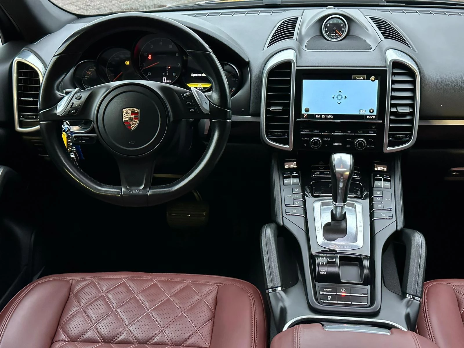 Hoofdafbeelding Porsche Cayenne