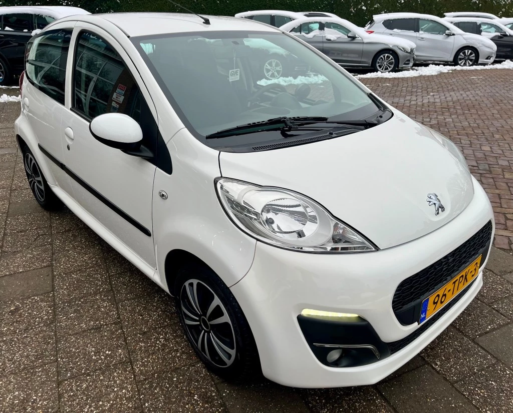 Hoofdafbeelding Peugeot 107
