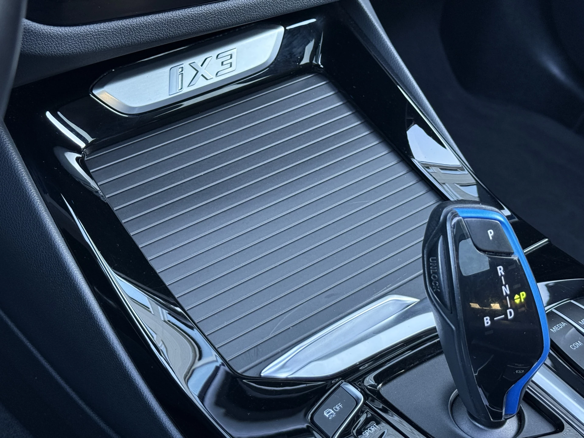 Hoofdafbeelding BMW iX3