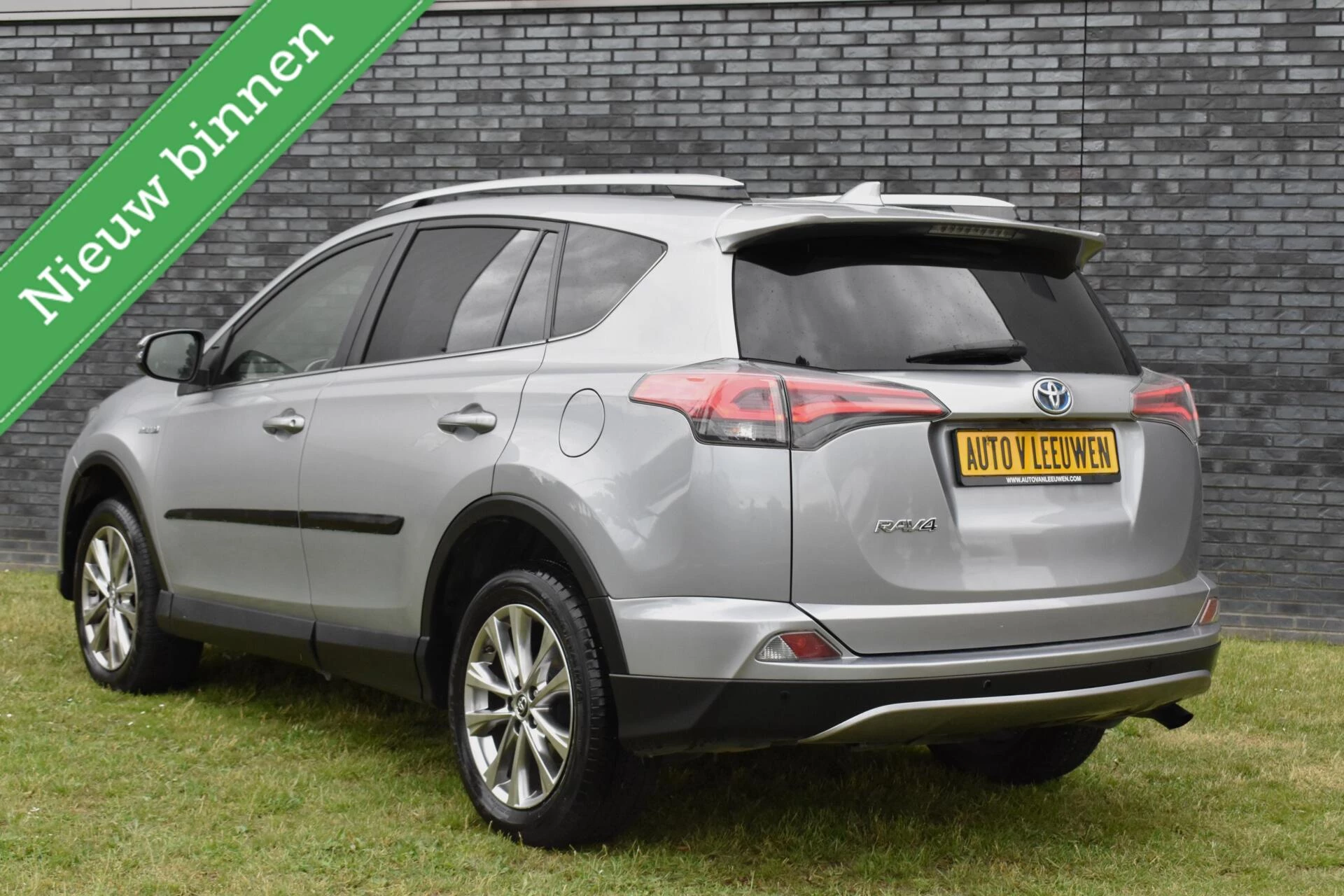 Hoofdafbeelding Toyota RAV4