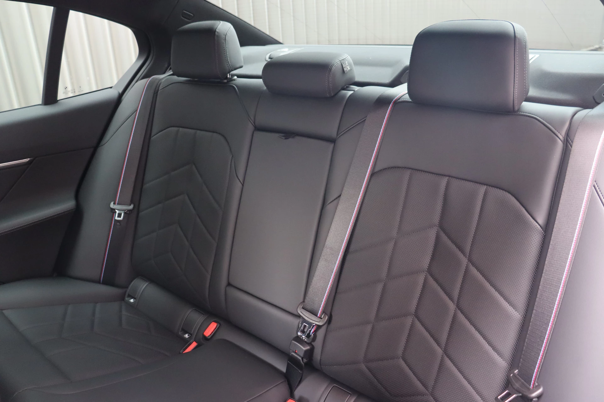 Hoofdafbeelding BMW i5