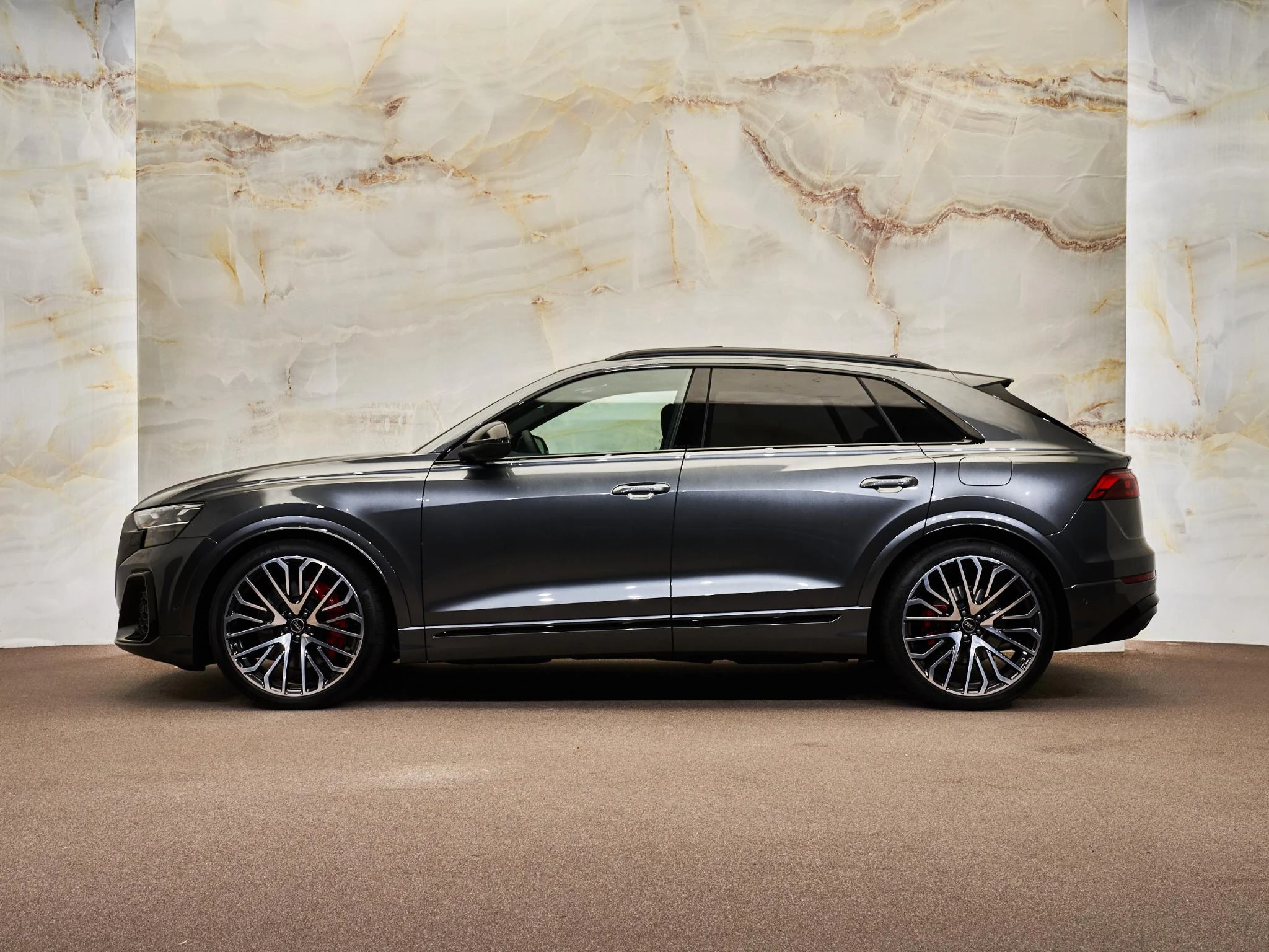 Hoofdafbeelding Audi Q8