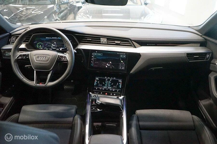 Hoofdafbeelding Audi e-tron
