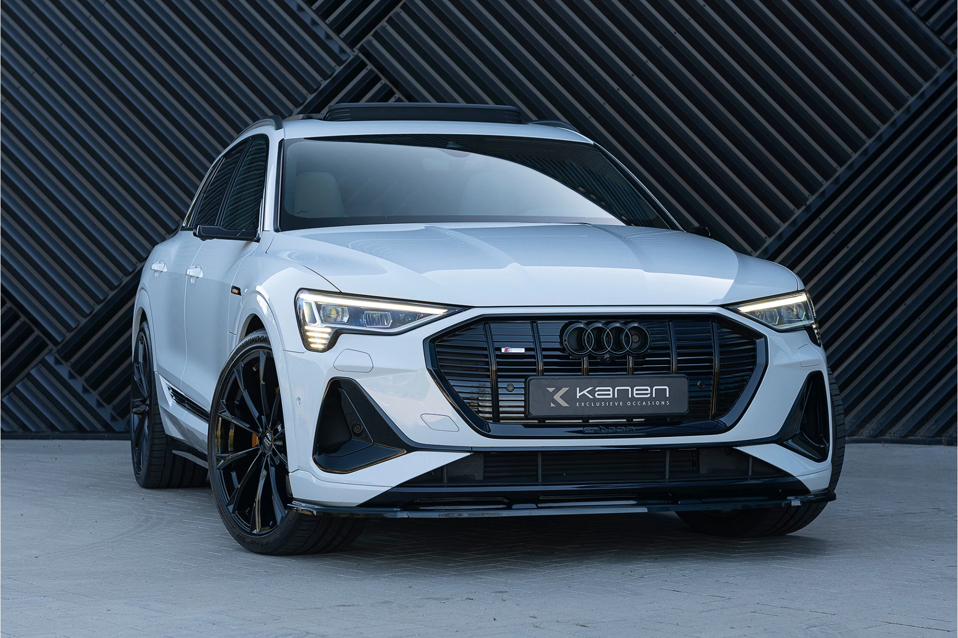 Hoofdafbeelding Audi e-tron
