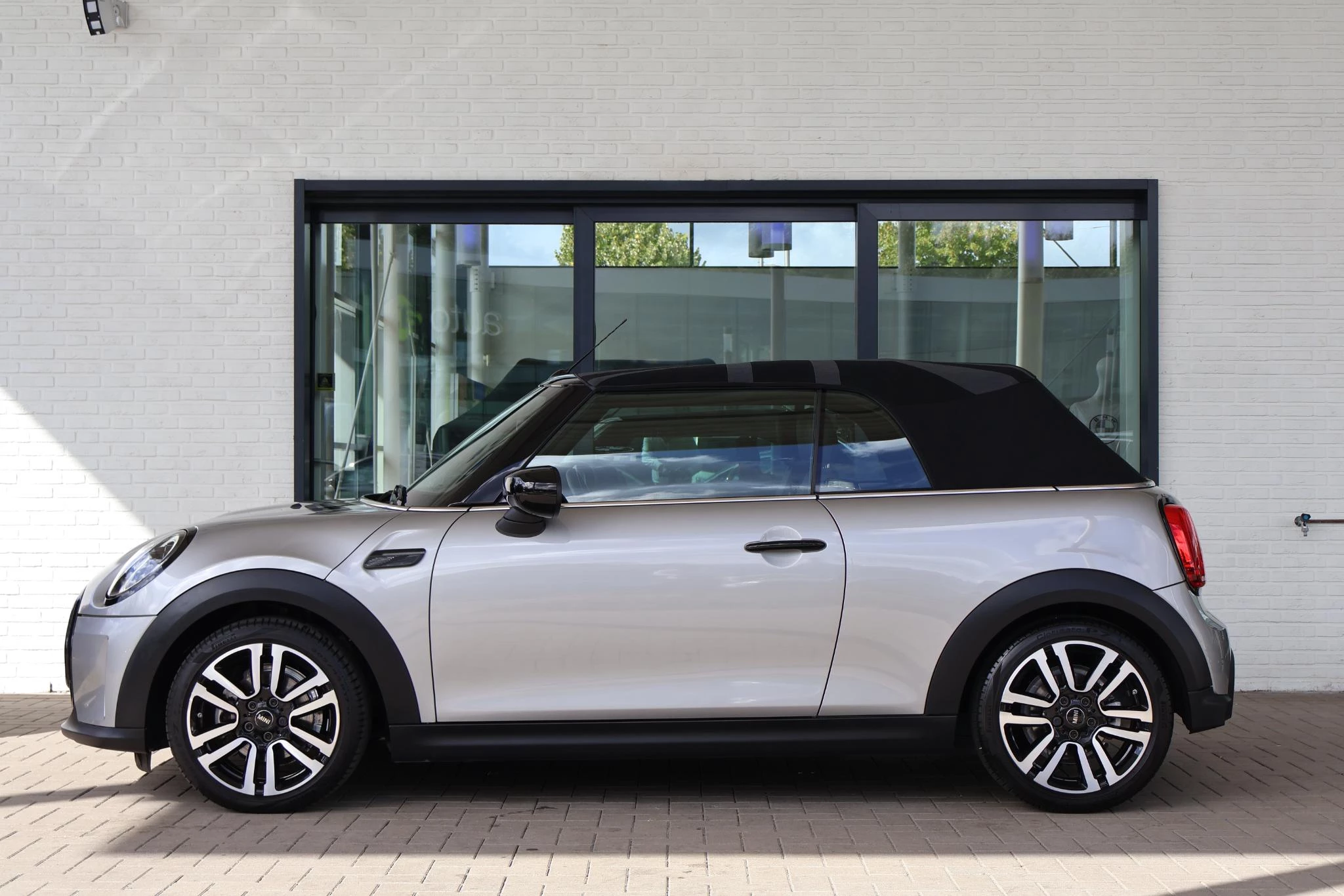 Hoofdafbeelding MINI Cooper Cabrio