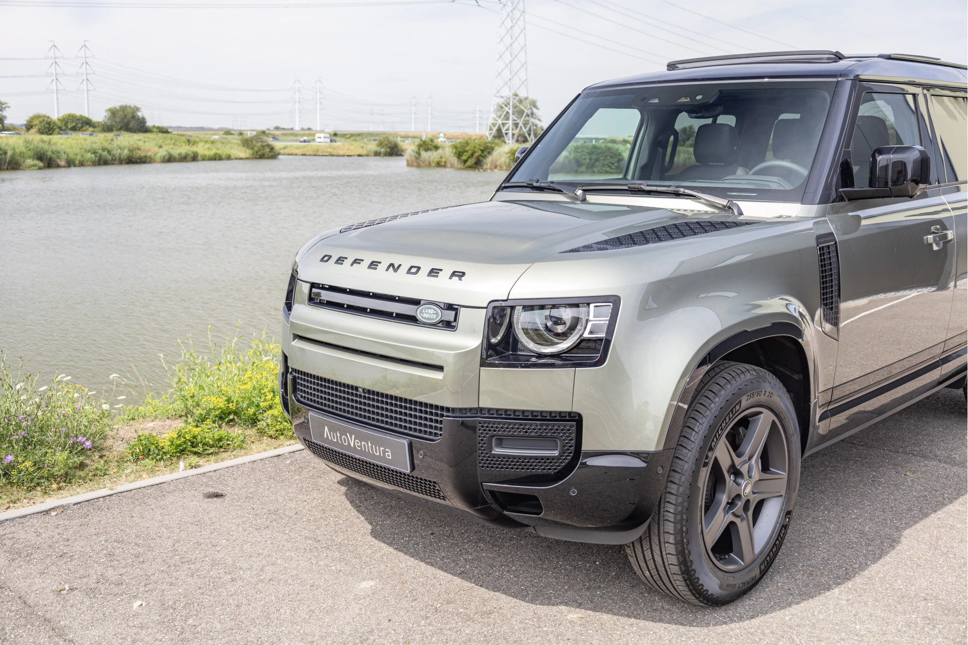 Hoofdafbeelding Land Rover Defender