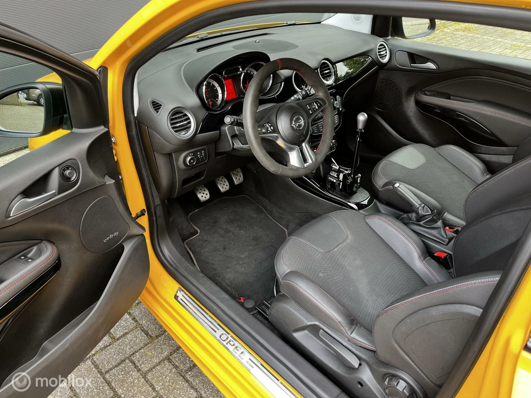 Hoofdafbeelding Opel ADAM
