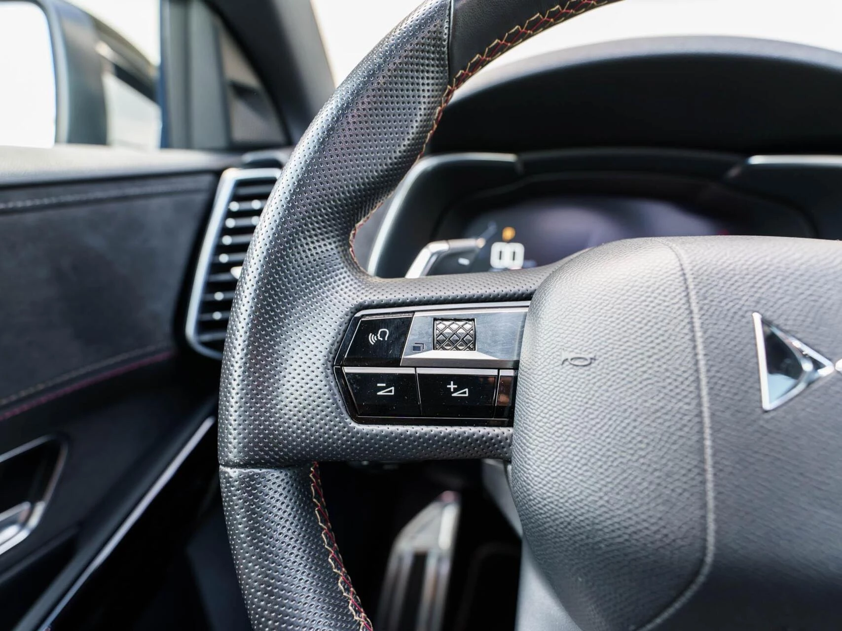 Hoofdafbeelding DS DS 7