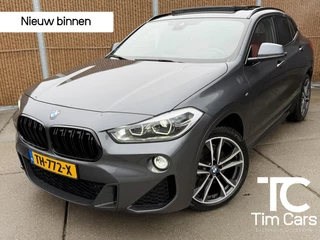 BMW X2 sDrive20i M-sport Automaat | Panoramadak | Adaptieve cruise control | DAB radio | LED verlichting | Rode leren bekleding | Getint glas | HiFi installatie | Achteruitrijcamera | Parkeersensoren voor en achter
