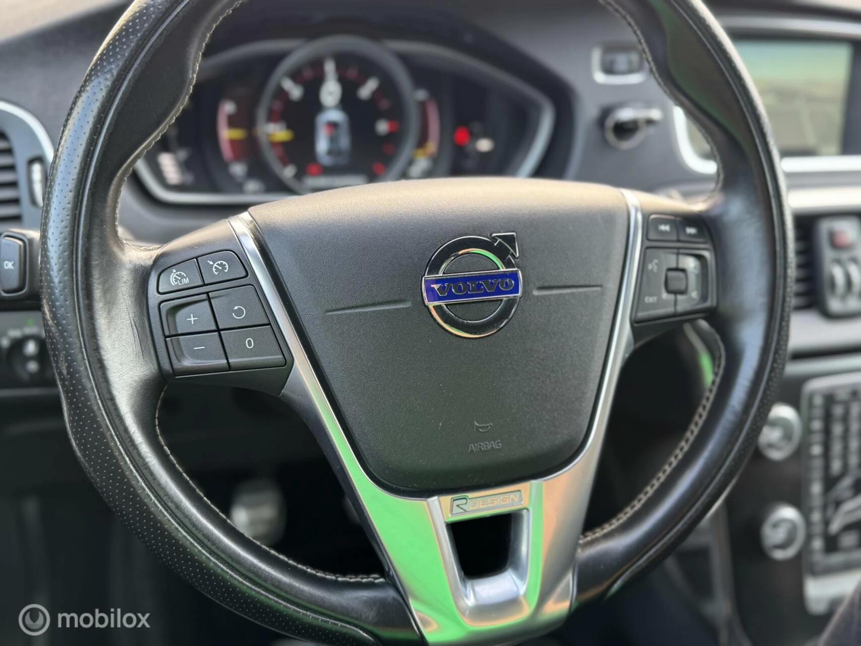 Hoofdafbeelding Volvo V40