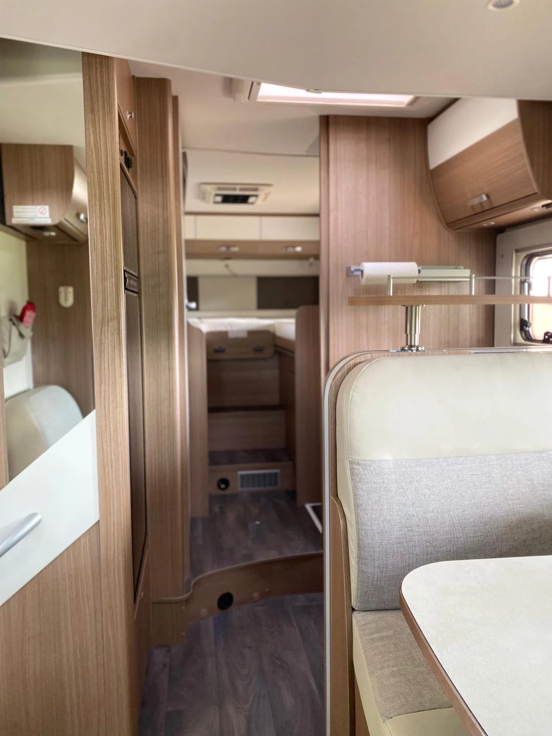 Hoofdafbeelding Carado T447