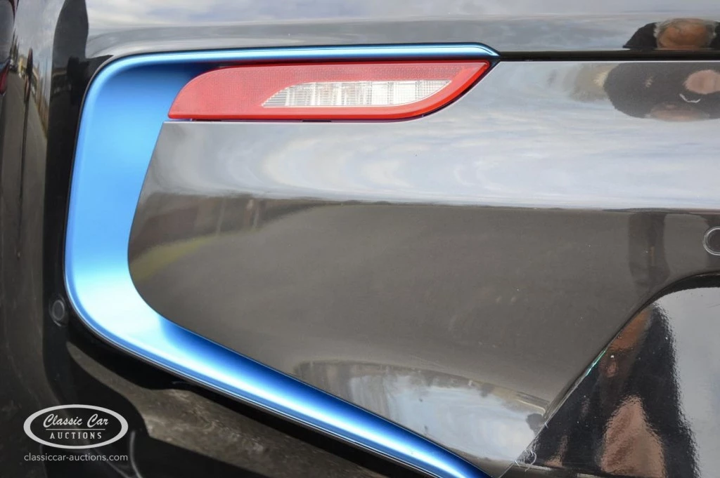 Hoofdafbeelding BMW i8