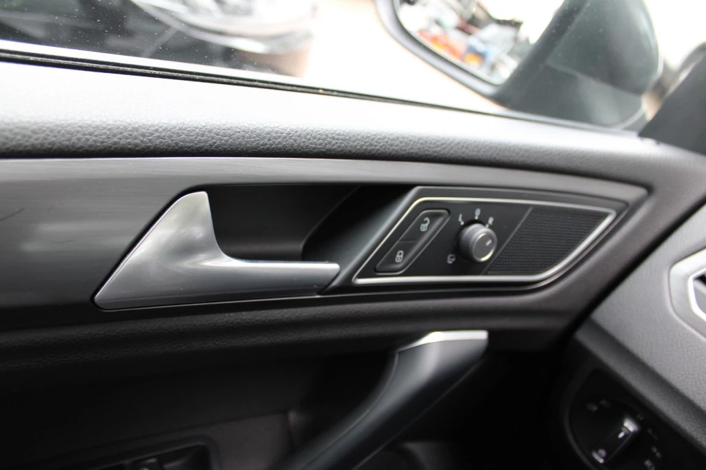 Hoofdafbeelding Volkswagen Golf Sportsvan