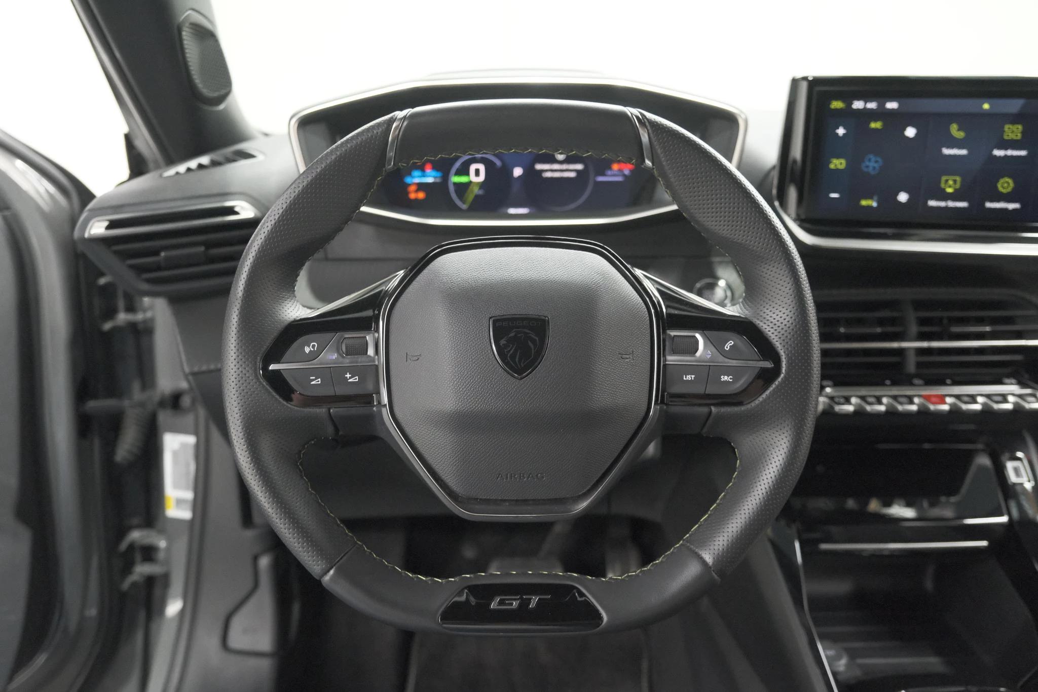 Hoofdafbeelding Peugeot e-2008
