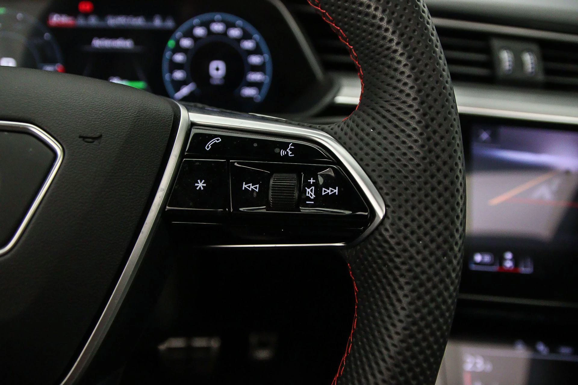 Hoofdafbeelding Audi Q8 Sportback e-tron