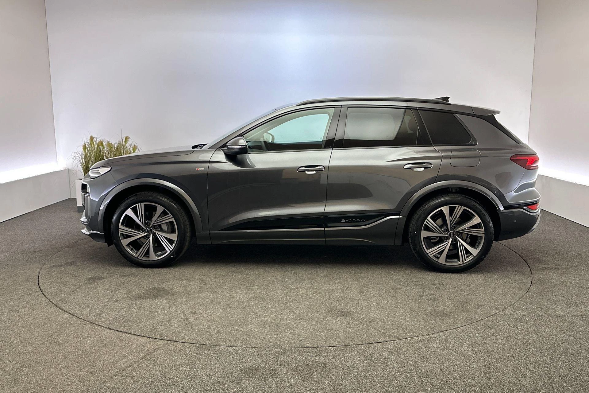Hoofdafbeelding Audi Q6 e-tron