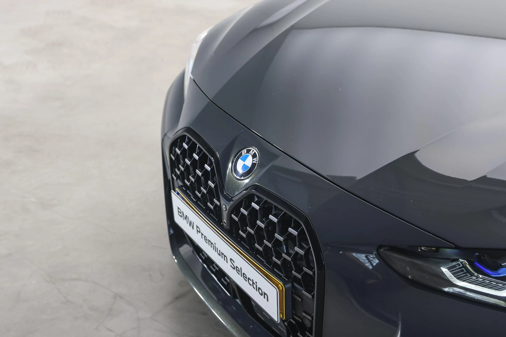 Hoofdafbeelding BMW i4